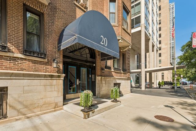 20 E Goethe Street 206, Chicago, IL 60610