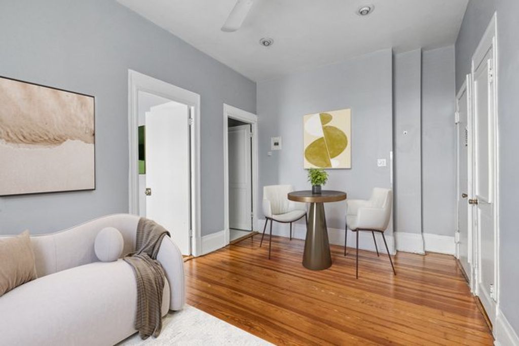 20 E Goethe Street 206, Chicago, IL 60610 — photo 4