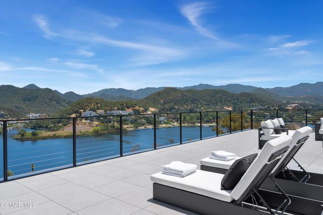 461 Lake Sherwood Drive, Westlake Village, CA 91361