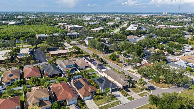 719 92ND AVENUE N, St Petersburg, FL 33702