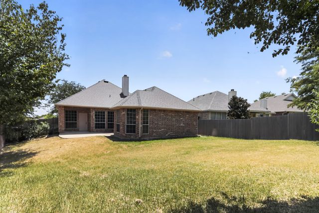 6819 Woodcrest Lane, Sachse, TX 75048