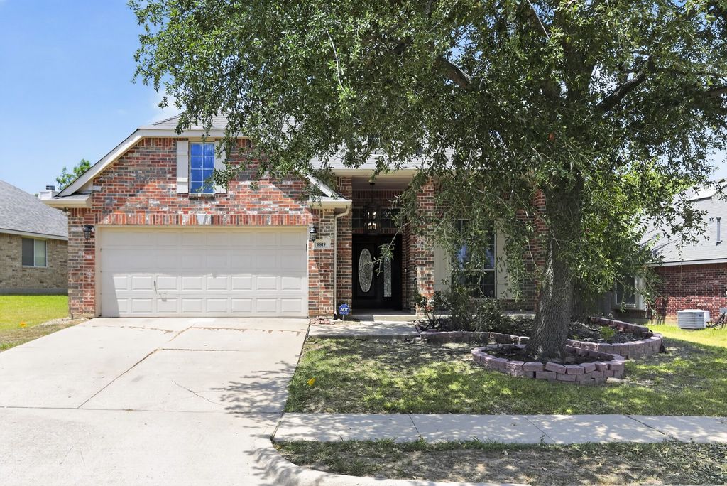6819 Woodcrest Lane, Sachse, TX 75048