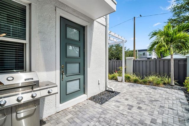2851 1ST AVENUE S, St Petersburg, FL 33712
