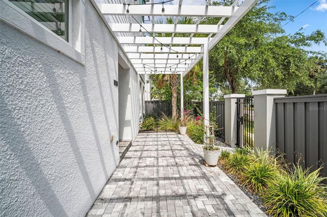 2851 1ST AVENUE S, St Petersburg, FL 33712