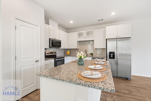 921 Willowbrook Drive, Hinesville, GA 31313