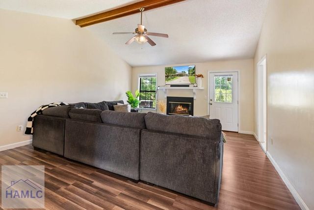 921 Willowbrook Drive, Hinesville, GA 31313