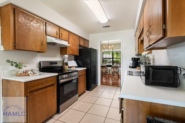 921 Willowbrook Drive, Hinesville, GA 31313