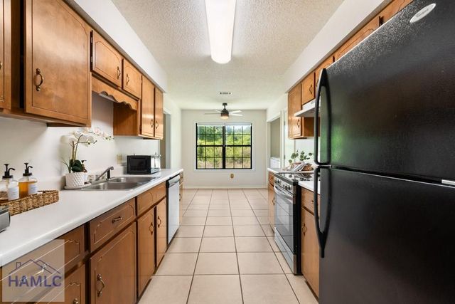 921 Willowbrook Drive, Hinesville, GA 31313