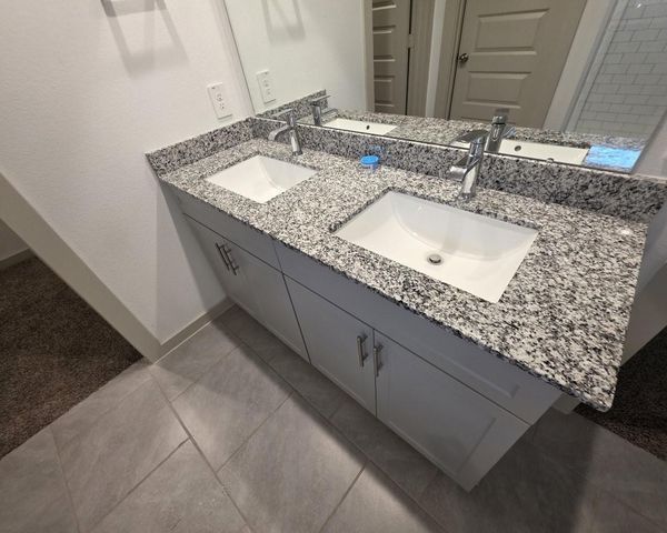 4918 Natchez Trace, Arcola, TX 77545