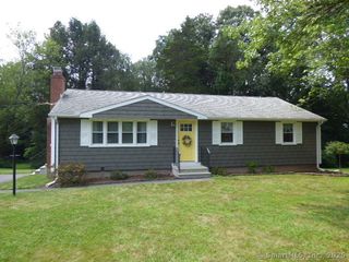 18 Crest Road, Southington, CT 06489