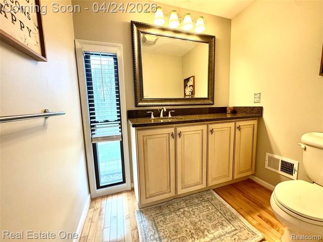 2757 Limerick Lane, Troy, MI 48098