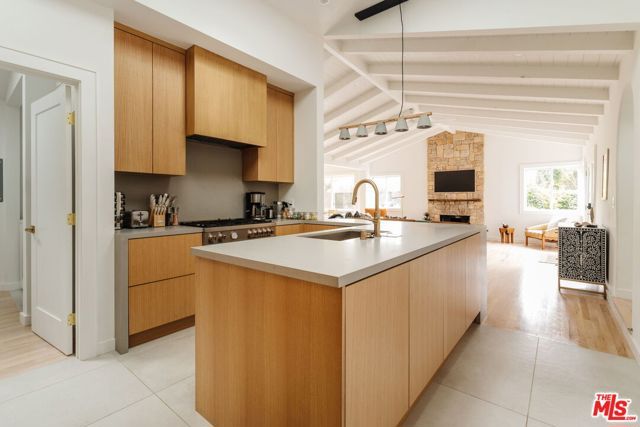 19809 Montau Drive, Topanga (los Angeles), CA 90290