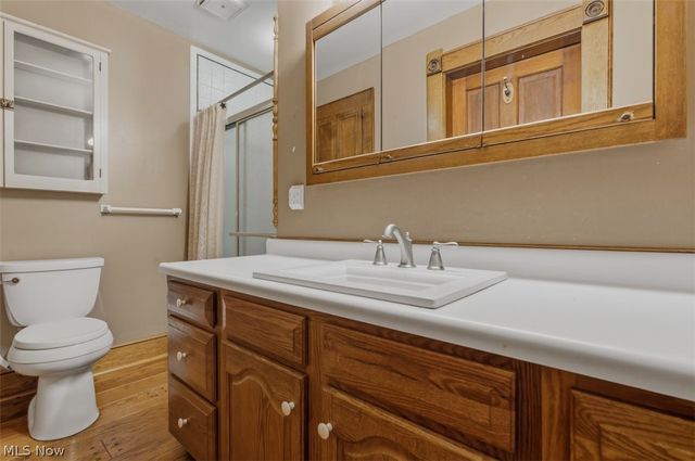 402 Williams Avenue, Williamstown, WV 26187