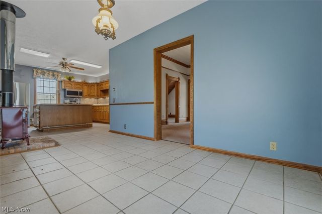 402 Williams Avenue, Williamstown, WV 26187