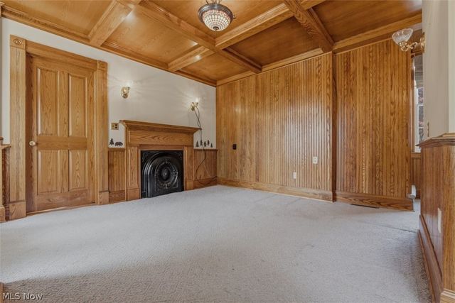 402 Williams Avenue, Williamstown, WV 26187