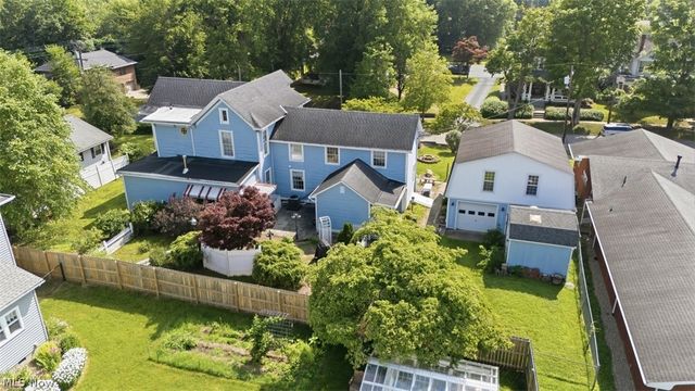 402 Williams Avenue, Williamstown, WV 26187