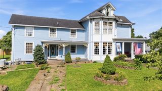 402 Williams Avenue, Williamstown, WV 26187