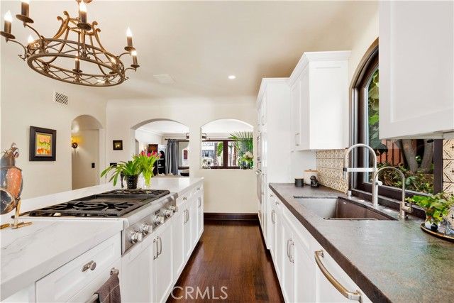 219 Ximeno Avenue, Long Beach, CA 90803