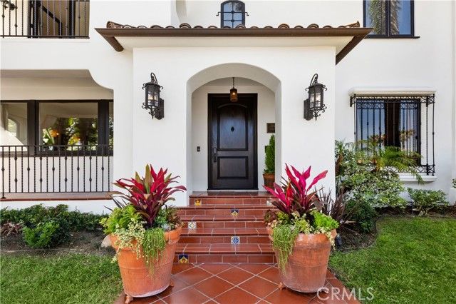 219 Ximeno Avenue, Long Beach, CA 90803