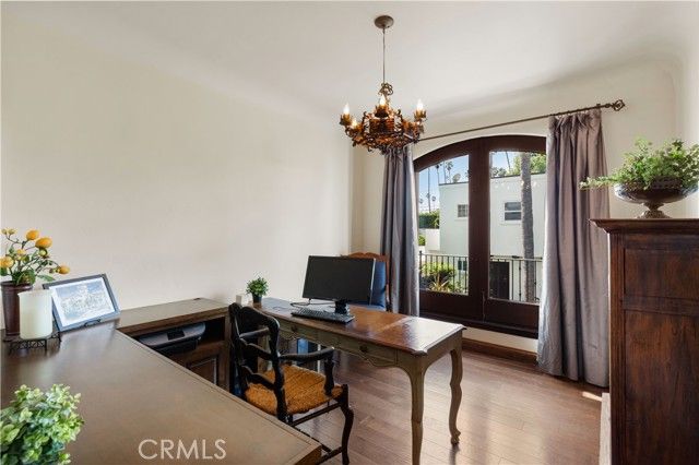 219 Ximeno Avenue, Long Beach, CA 90803