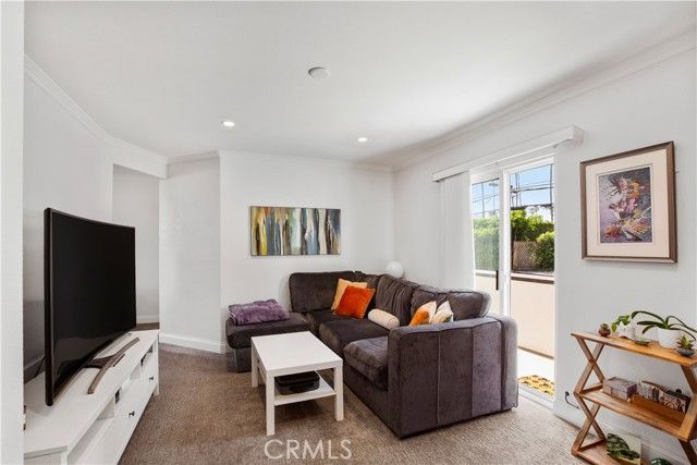 219 Ximeno Avenue, Long Beach, CA 90803