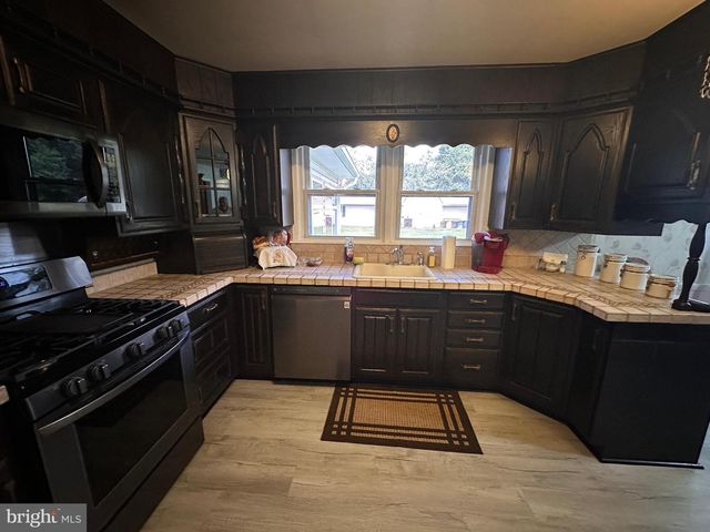 10651-A DEACON RD, White Plains, MD 20695