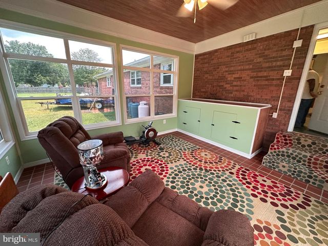 10651-A DEACON RD, White Plains, MD 20695