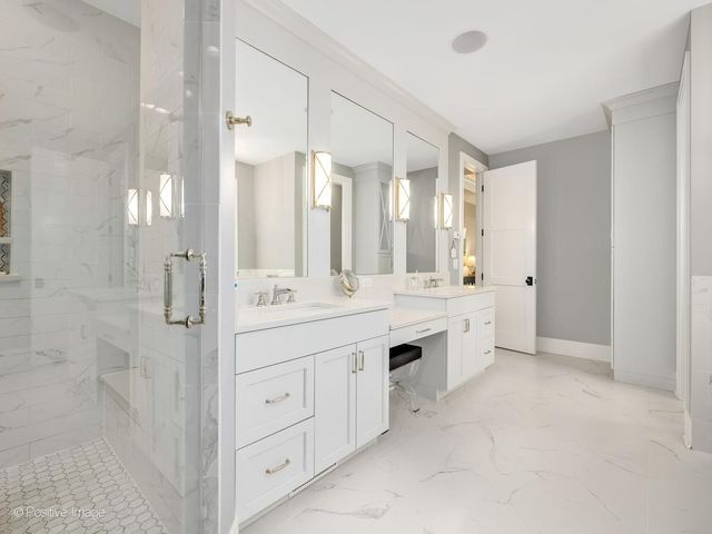 1303 N CROSS Street, Wheaton, IL 60187