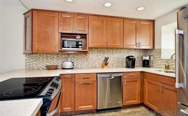 6371 Rancho Mission Rd 10, San Diego, CA 92108