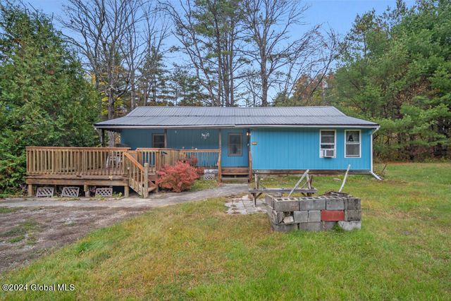 1859 E Schroon River Road, Bolton, NY 12814