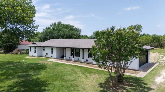 313 County Road 805a, Cleburne, TX 76031
