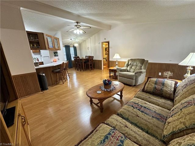 1727 Surry Avenue, Mount Airy, NC 27030