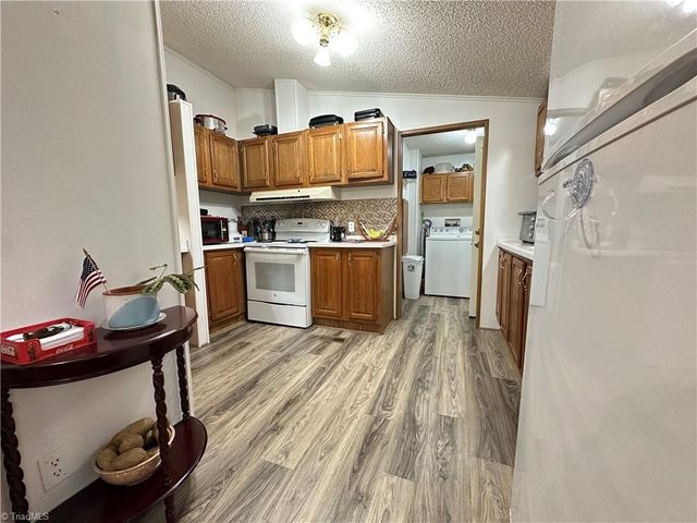 1727 Surry Avenue, Mount Airy, NC 27030