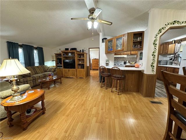 1727 Surry Avenue, Mount Airy, NC 27030