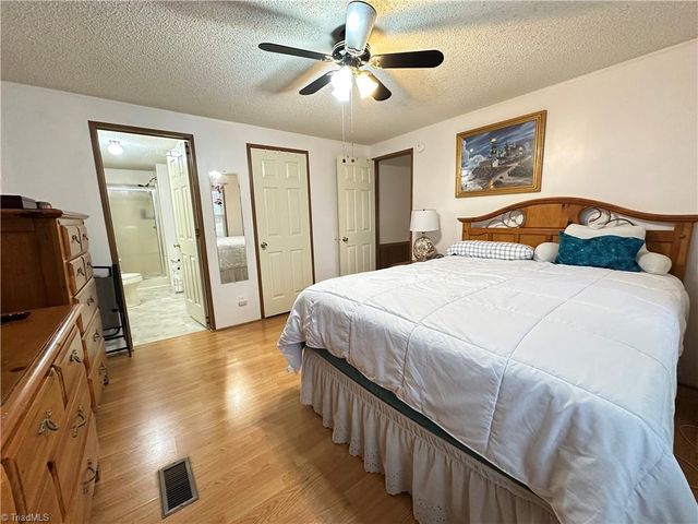 1727 Surry Avenue, Mount Airy, NC 27030