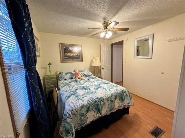 1727 Surry Avenue, Mount Airy, NC 27030