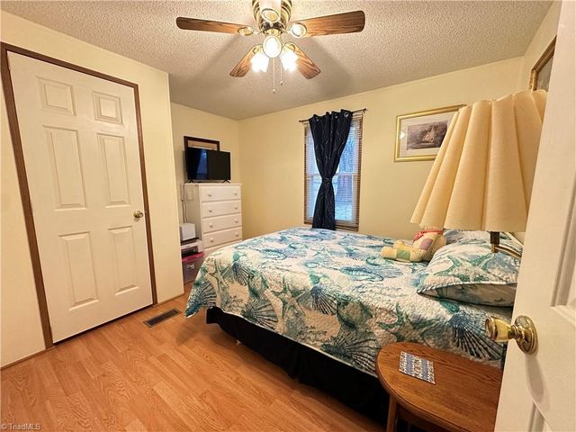 1727 Surry Avenue, Mount Airy, NC 27030