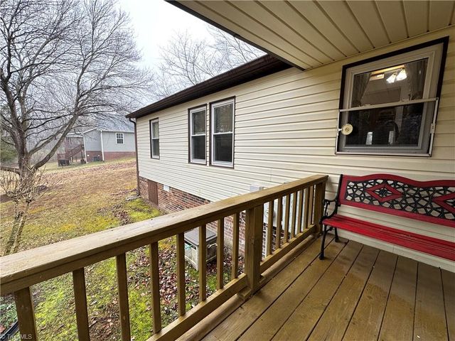 1727 Surry Avenue, Mount Airy, NC 27030