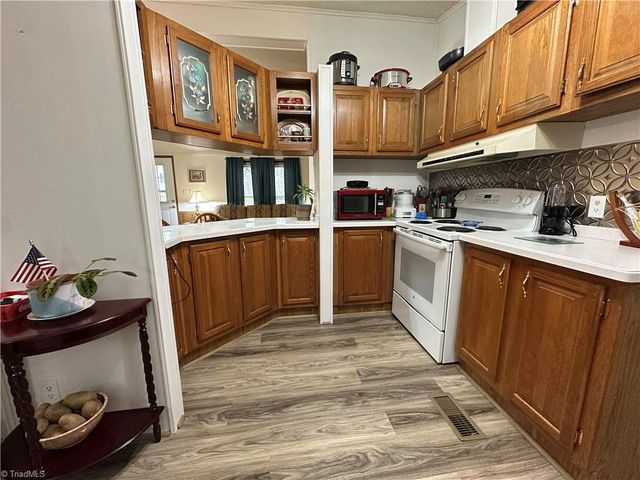 1727 Surry Avenue, Mount Airy, NC 27030