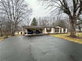 1727 Surry Avenue, Mount Airy, NC 27030