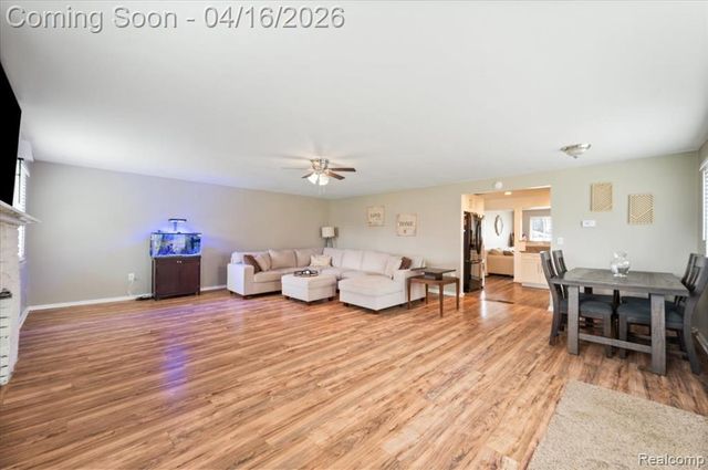 15423 Taft Street, Romulus, MI 48174