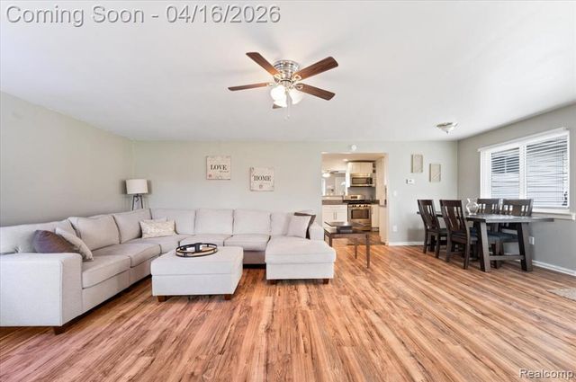 15423 Taft Street, Romulus, MI 48174