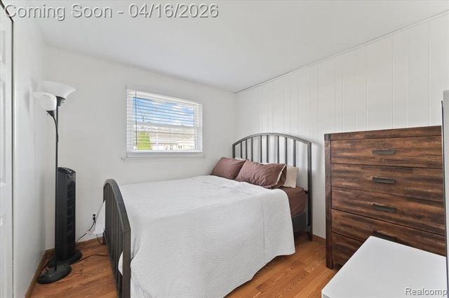 15423 Taft Street, Romulus, MI 48174