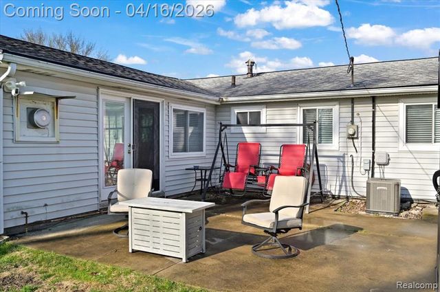 15423 Taft Street, Romulus, MI 48174