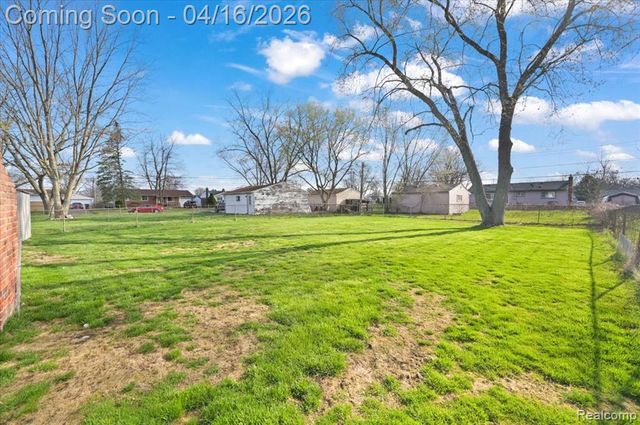 15423 Taft Street, Romulus, MI 48174