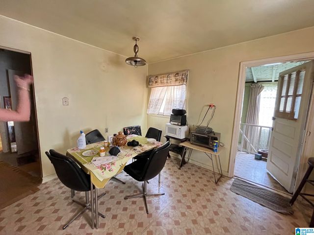 1617 BUSH BOULEVARD W, Birmingham, AL 35208