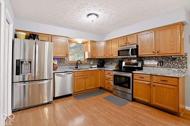 6925 Crown Drive, Brownsburg, IN 46112