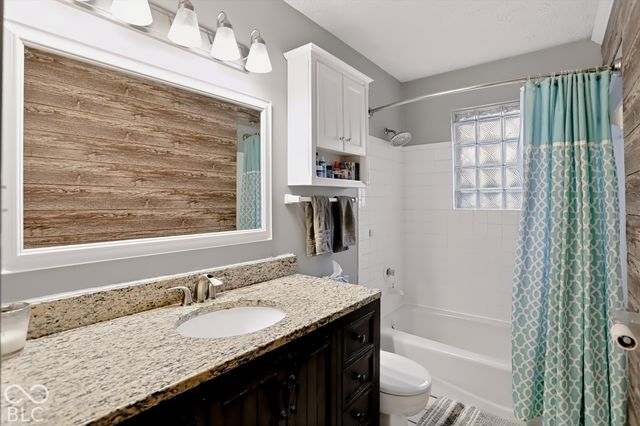 6925 Crown Drive, Brownsburg, IN 46112