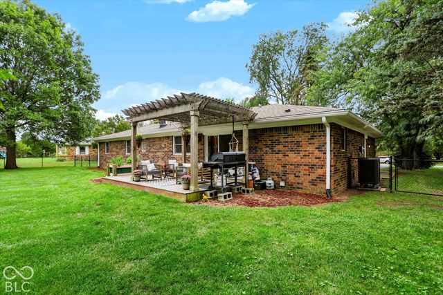 6925 Crown Drive, Brownsburg, IN 46112