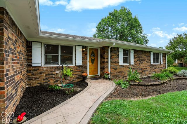 6925 Crown Drive, Brownsburg, IN 46112